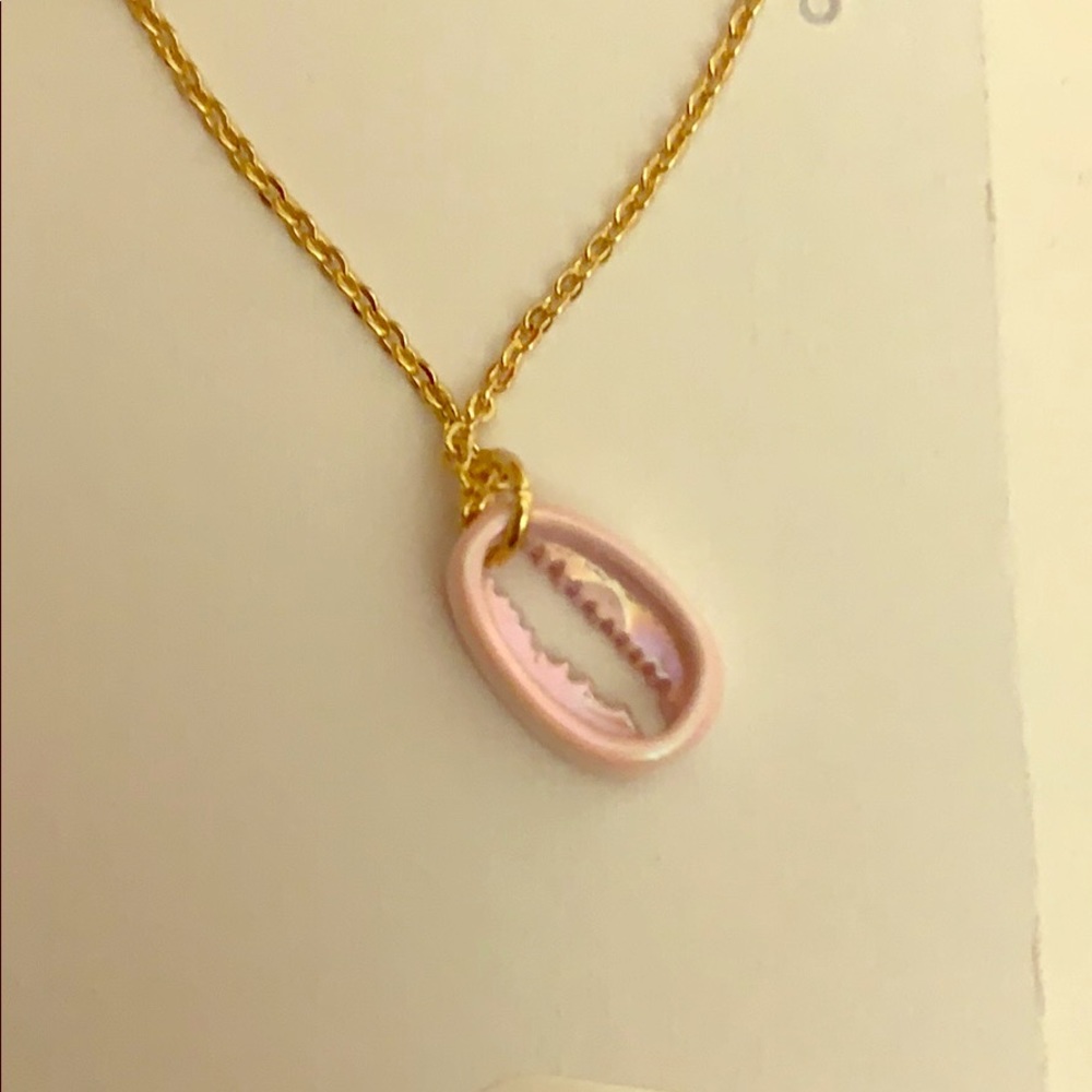 Pink seashell necklace - Picture 4 of 5